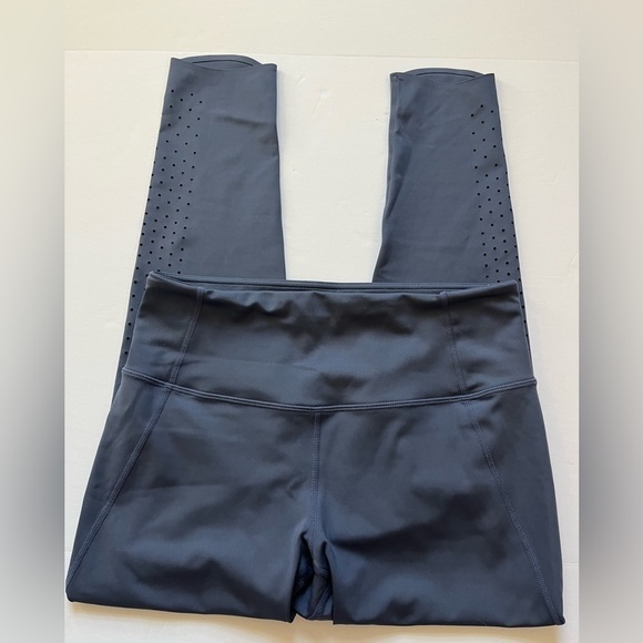 Zella Cropped Leggings Blue Size Medium - Picture 1 of 10
